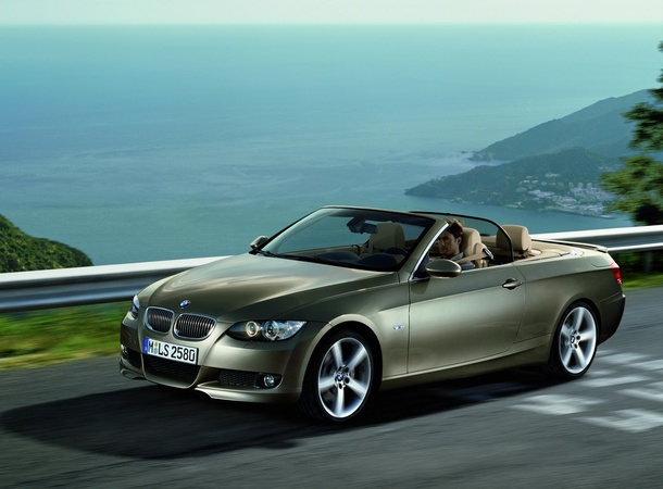 BMW 330d Cabrio Auto (E93) BMW 330d Cabrio Auto (E93)