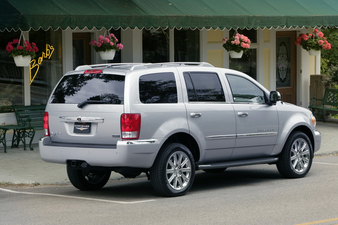Chrysler Aspen 5.7 4WD Chrysler Aspen 5.7 4WD