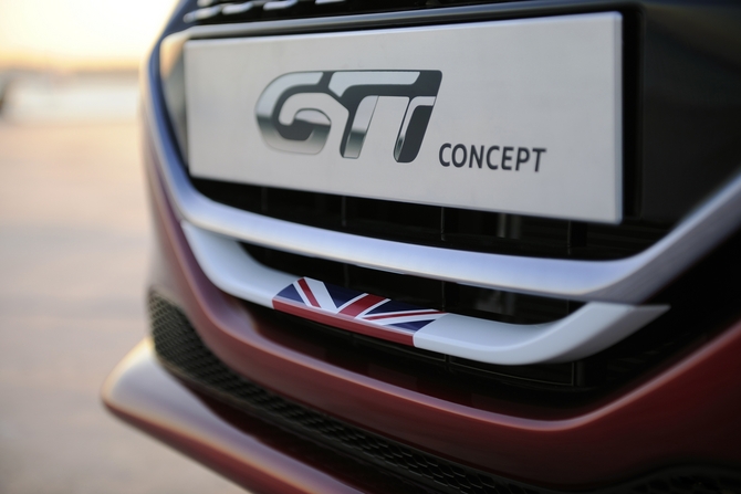 Peugeot 208 GTI e XY revelados antes de Genebra Peugeot 208 GTI e XY revelados antes de Genebra