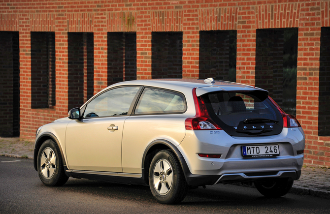 Volvo C30 D4 Business Pro Geartronic Volvo C30 D4 Business Pro Geartronic