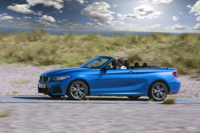 BMW M235i Convertible BMW M235i Convertible