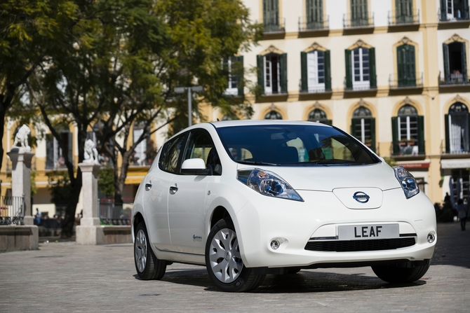 Nissan LEAF Nissan LEAF