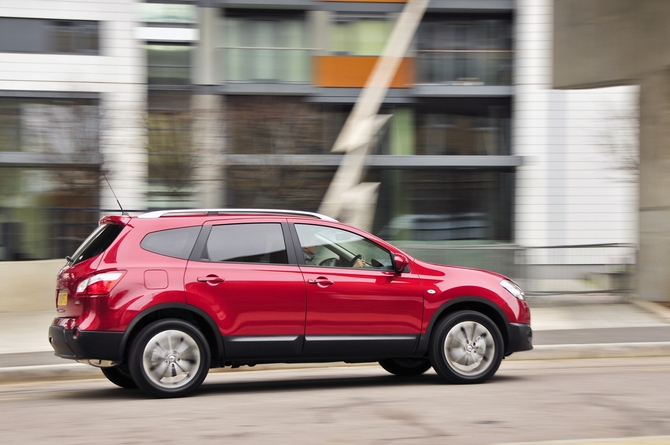 Nissan Qashqai+2 1.6 117hp Stop&Start 4x2 Visia Nissan Qashqai+2 1.6 117hp Stop&Start 4x2 Visia