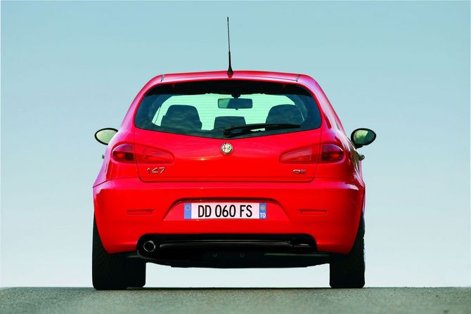 Alfa Romeo 147 1.9 JTDm 16v 150cv Q2 Alfa Romeo 147 1.9 JTDm 16v 150cv Q2