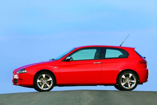 Alfa Romeo 147 1.9 JTDm 16v 150cv Q2 Alfa Romeo 147 1.9 JTDm 16v 150cv Q2