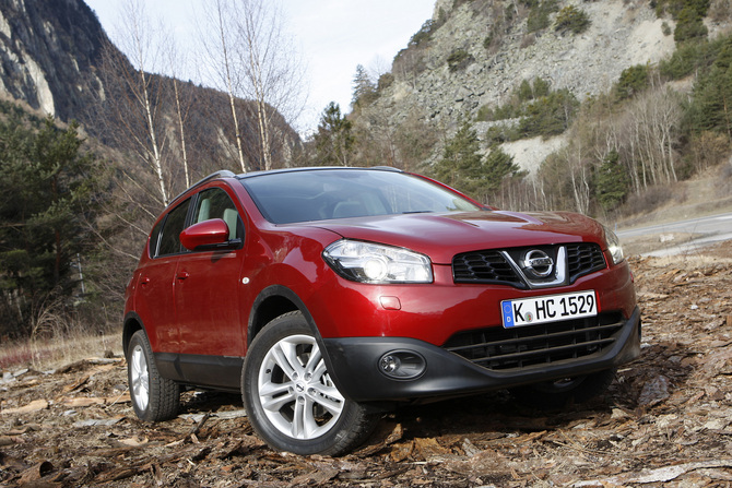 Nissan Qashqai 2.0 dCi tekna 4x4 Nissan Qashqai 2.0 dCi tekna 4x4