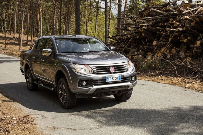 Fiat Fullback Cabina Longa 2.4 Multijet 4x4 E6 Working Fiat Fullback Cabina Longa 2.4 Multijet 4x4 E6 Working