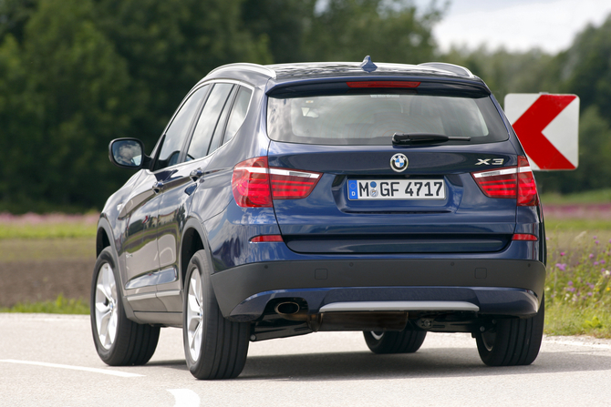 BMW X3 xDrive28i Automatic BMW X3 xDrive28i Automatic