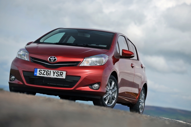 Toyota Yaris Hatchback 1.33 VVT-i SR Toyota Yaris Hatchback 1.33 VVT-i SR