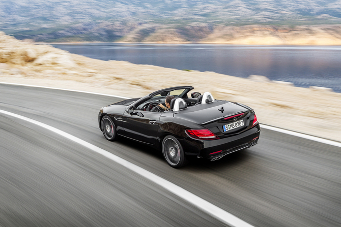 Mercedes-Benz SLC 43 AMG Mercedes-Benz SLC 43 AMG