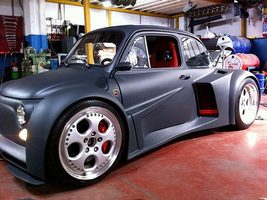 Esta é a definição de insanidade automóvel