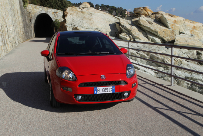 O Punto está a manter o Fiat em produção, mas sabe que o modelo já não é competitivo O Punto está a manter o Fiat em produção, mas sabe que o modelo já não é competitivo