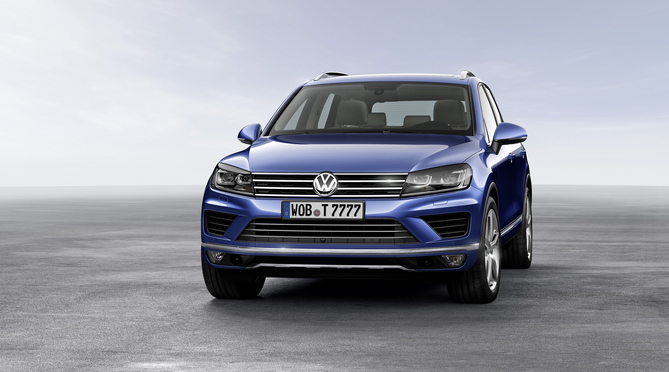 Moteurs TDI V6 avec nouveau catalyseur SCR-DPF (version Europe) conformes à la norme EU6. Moteurs TDI V6 avec nouveau catalyseur SCR-DPF (version Europe) conformes à la norme EU6.