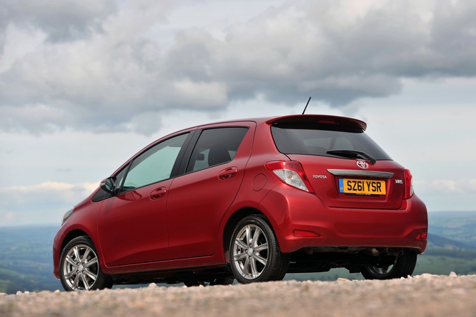 Toyota Yaris Hatchback 1.33 VVT-i SR Toyota Yaris Hatchback 1.33 VVT-i SR