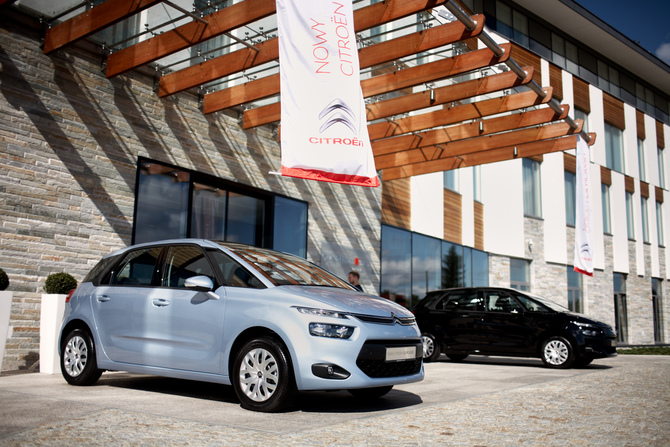 Citroën C4 Picasso 2.0 BlueHDi CVM6 Exclusive Citroën C4 Picasso 2.0 BlueHDi CVM6 Exclusive