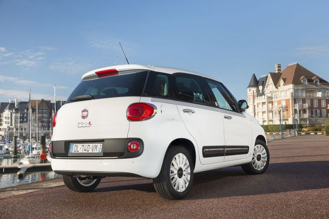 Fiat 500L 1.3 Multijet 16v S&S Pop Star Fiat 500L 1.3 Multijet 16v S&S Pop Star