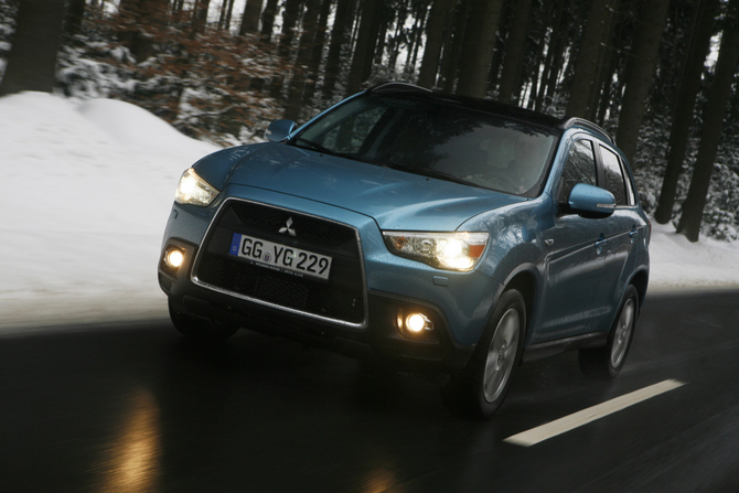Mitsubishi ASX 2WD 1.8 Di-D ASG Intense Mitsubishi ASX 2WD 1.8 Di-D ASG Intense
