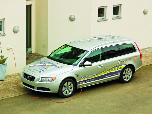 Volvo V70 Plug-In Hybrid Volvo V70 Plug-In Hybrid