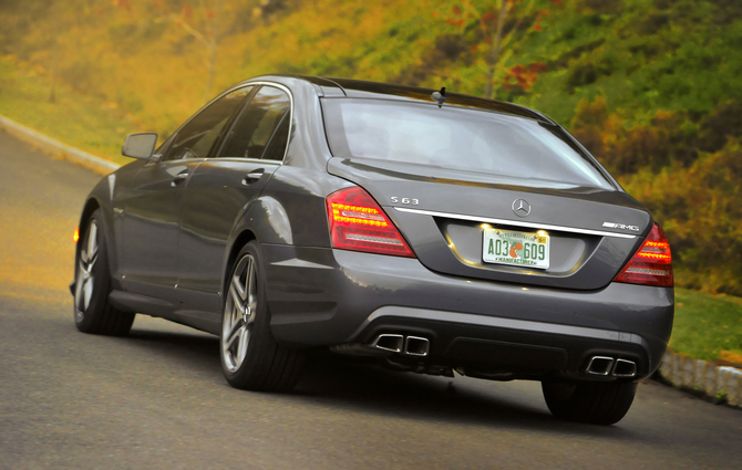 Mercedes-Benz S63 AMG Sedan Mercedes-Benz S63 AMG Sedan