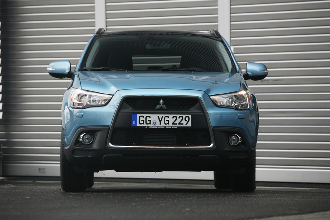 Mitsubishi ASX 4WD 1.8 Di-D ASG Instyle Mitsubishi ASX 4WD 1.8 Di-D ASG Instyle