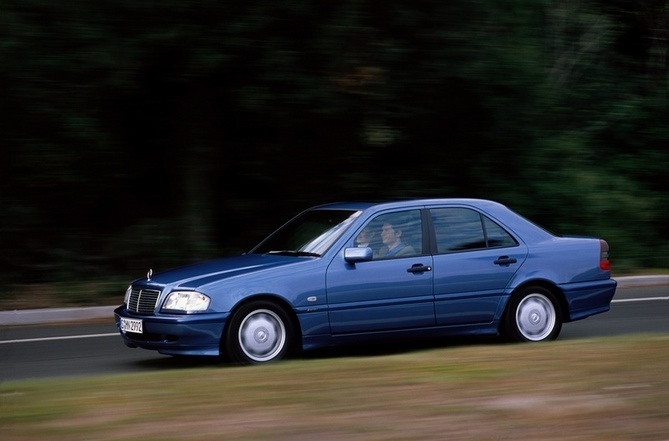 Mercedes-Benz C 200 Mercedes-Benz C 200
