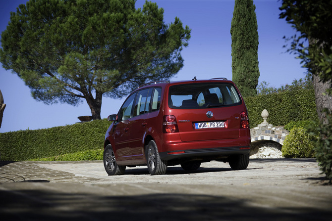 Volkswagen Touran TSI DSG Volkswagen Touran TSI DSG