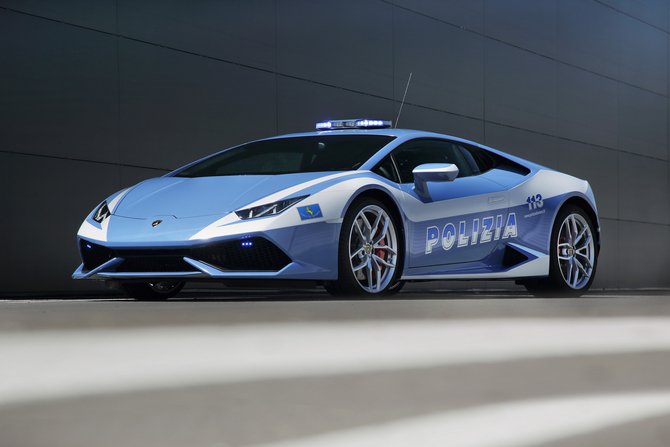 This time the Italian brand donated a car based on its latest model Huracán This time the Italian brand donated a car based on its latest model Huracán