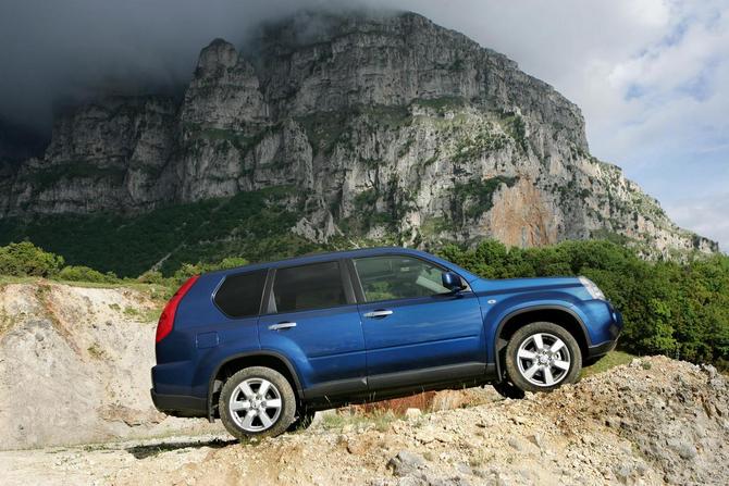 Nissan X-Trail 2.0 dCi SE 173cv + TE + Navi Nissan X-Trail 2.0 dCi SE 173cv + TE + Navi
