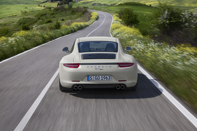 L’échappement sport assure une signature sonore. L’échappement sport assure une signature sonore.