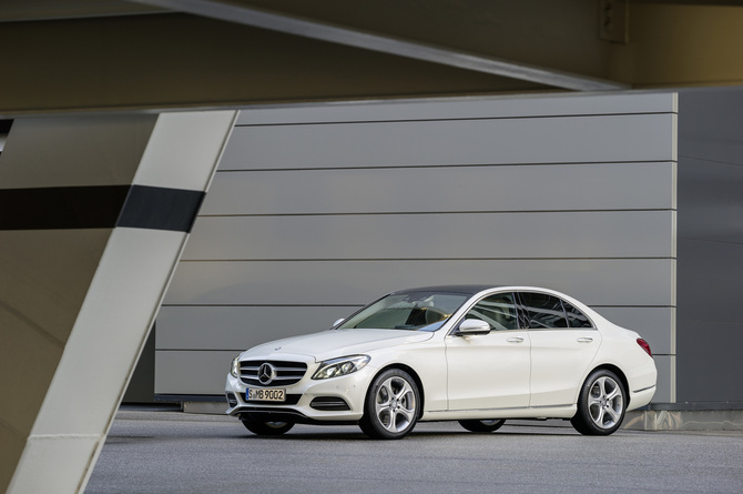 Mercedes-Benz C 300 Bluetec Hybrid Mercedes-Benz C 300 Bluetec Hybrid