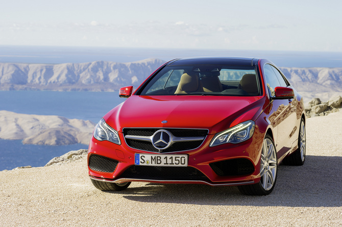 Mercedes-Benz E 220 CDI BlueEfficiency Mercedes-Benz E 220 CDI BlueEfficiency