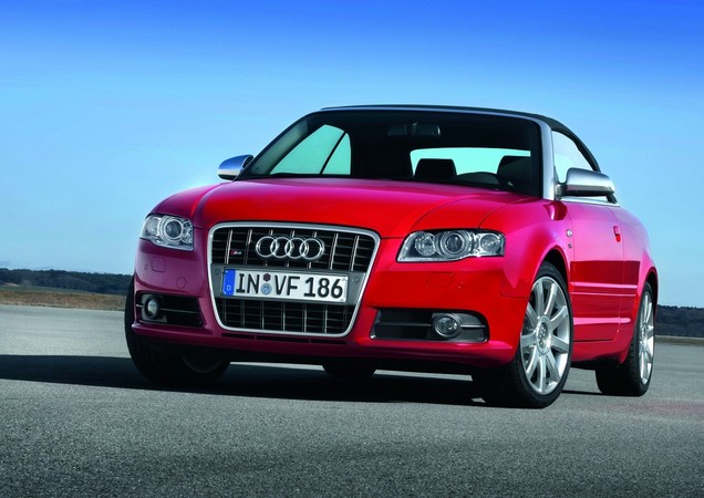Audi S4 Cabriolet with Tiptronic Audi S4 Cabriolet with Tiptronic