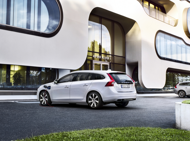 Volvo et Vattenfall ont financé conjointement le projet de développement. Volvo et Vattenfall ont financé conjointement le projet de développement.
