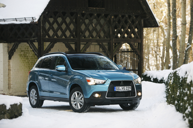 Mitsubishi ASX 4WD 1.8 Di-D ASG Intense Mitsubishi ASX 4WD 1.8 Di-D ASG Intense