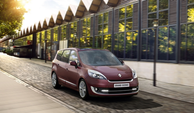 Renault Grand Scenic 1.5 dCi FAP ECO2 Dynamique S Renault Grand Scenic 1.5 dCi FAP ECO2 Dynamique S