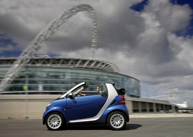 smart fortwo cabrio mhd pure 71cv smart fortwo cabrio mhd pure 71cv