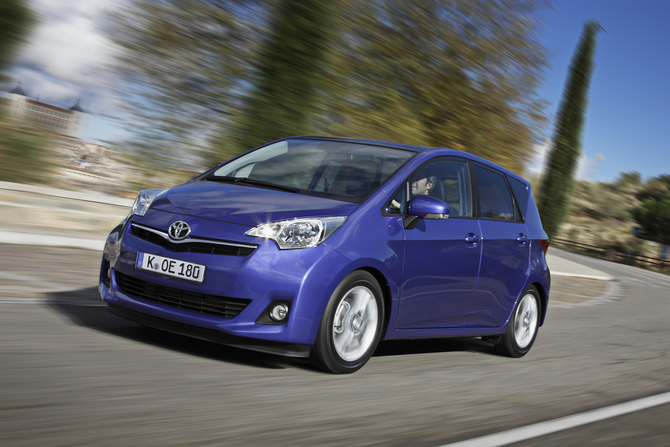Toyota Verso-S 1.4 D-4D Exclusive Toyota Verso-S 1.4 D-4D Exclusive