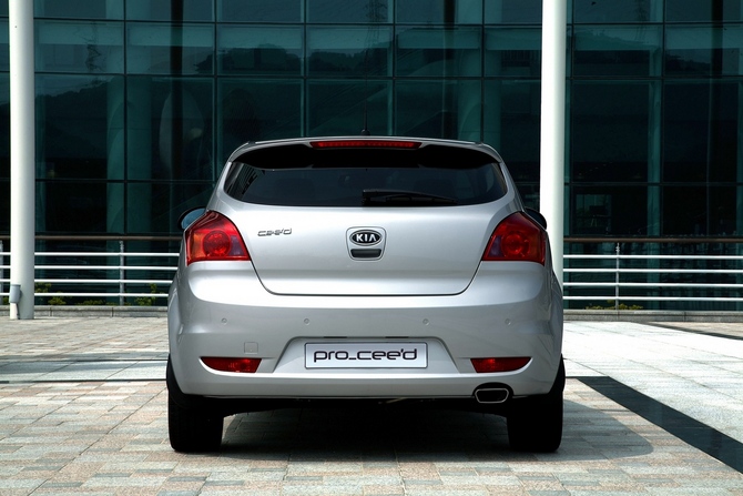 Kia pro_cee'd 1.6 Kia pro_cee'd 1.6