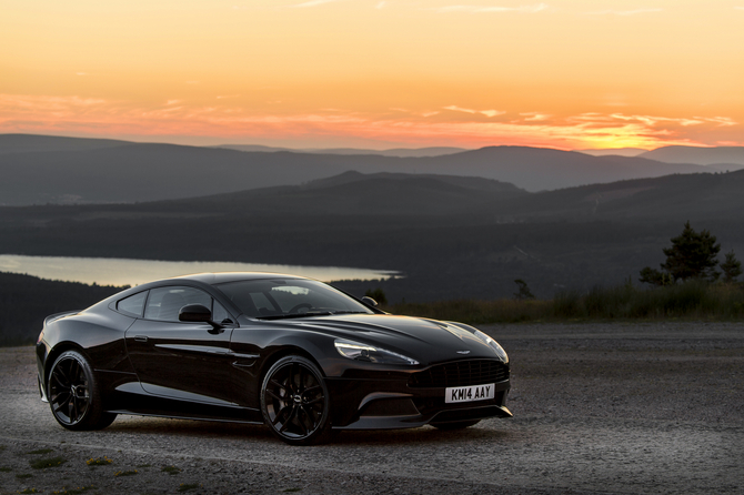 Aston Martin Vanquish Carbon Black Aston Martin Vanquish Carbon Black