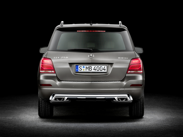 Mercedes GLK Meant to Bring Sedan Style into Compact SUV Mercedes GLK Meant to Bring Sedan Style into Compact SUV