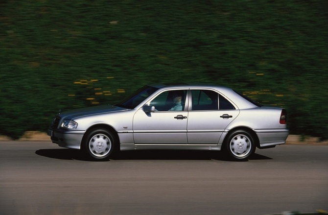 Mercedes-Benz C 180 Mercedes-Benz C 180