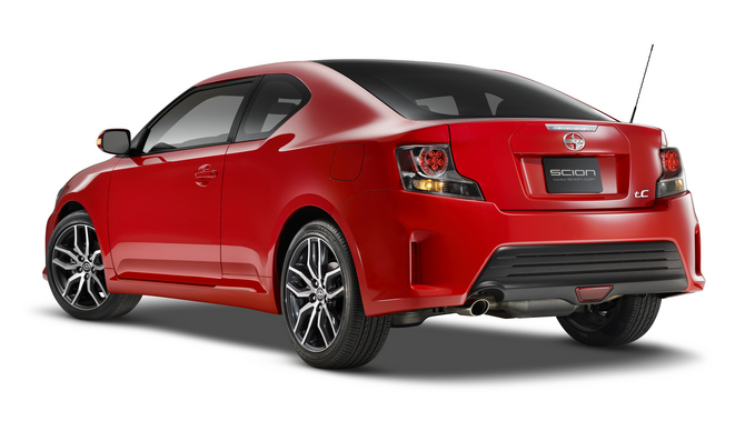 The rear also gets LED taillights The rear also gets LED taillights