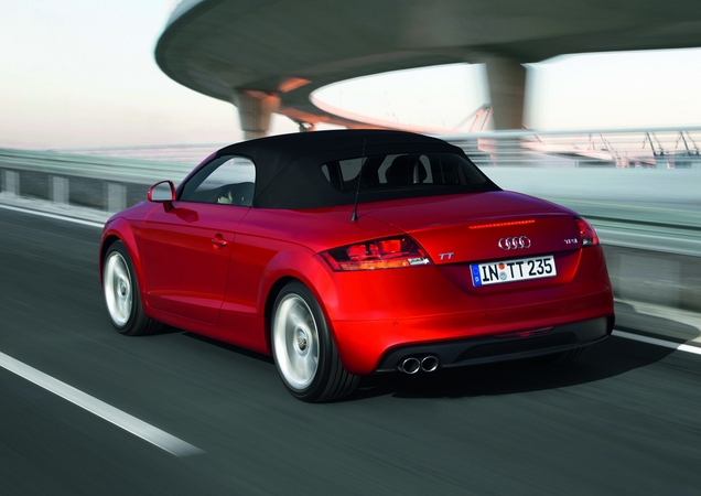 Audi TT Roadster 2.0 TDI quattro S tronic Audi TT Roadster 2.0 TDI quattro S tronic