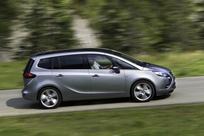 Opel Zafira Tourer 1.6 CDTI Executive Opel Zafira Tourer 1.6 CDTI Executive