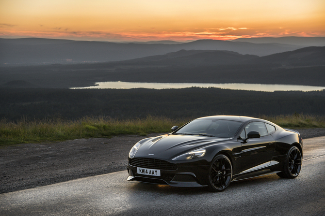 Aston Martin Vanquish Carbon Black Aston Martin Vanquish Carbon Black