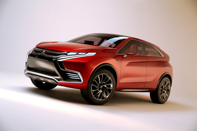 In terms of design the concept receives the traditional language of the Mitsubishi SUVs, including the central grille In terms of design the concept receives the traditional language of the Mitsubishi SUVs, including the central grille
