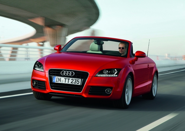 Audi TT Roadster 2.0 TDI quattro S tronic Audi TT Roadster 2.0 TDI quattro S tronic