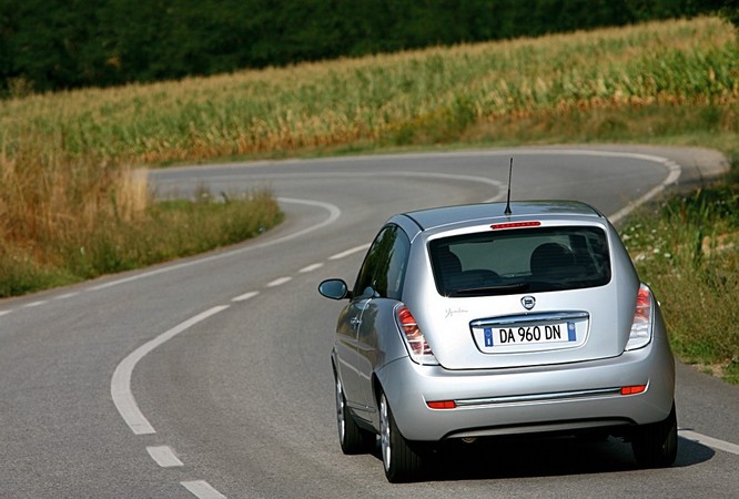 Lancia Ypsilon 1.4 8v Lancia Ypsilon 1.4 8v