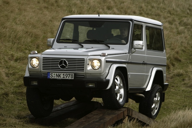 Mercedes-Benz G 270 CDI Mercedes-Benz G 270 CDI