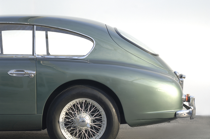 Aston Martin DB 2/4 Aston Martin DB 2/4